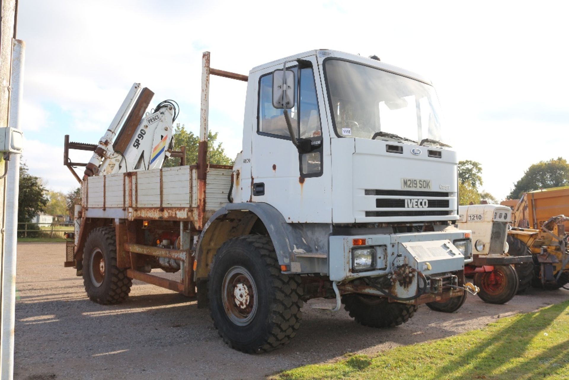 Ford Iveco Cargo 13.5T 4x4 rigid. Registration M219 SOK. 43,910 km. 28/06 1995. Model 135E18. No - Image 2 of 4