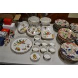 A quantity of Royal Worcester oven to table ware, r