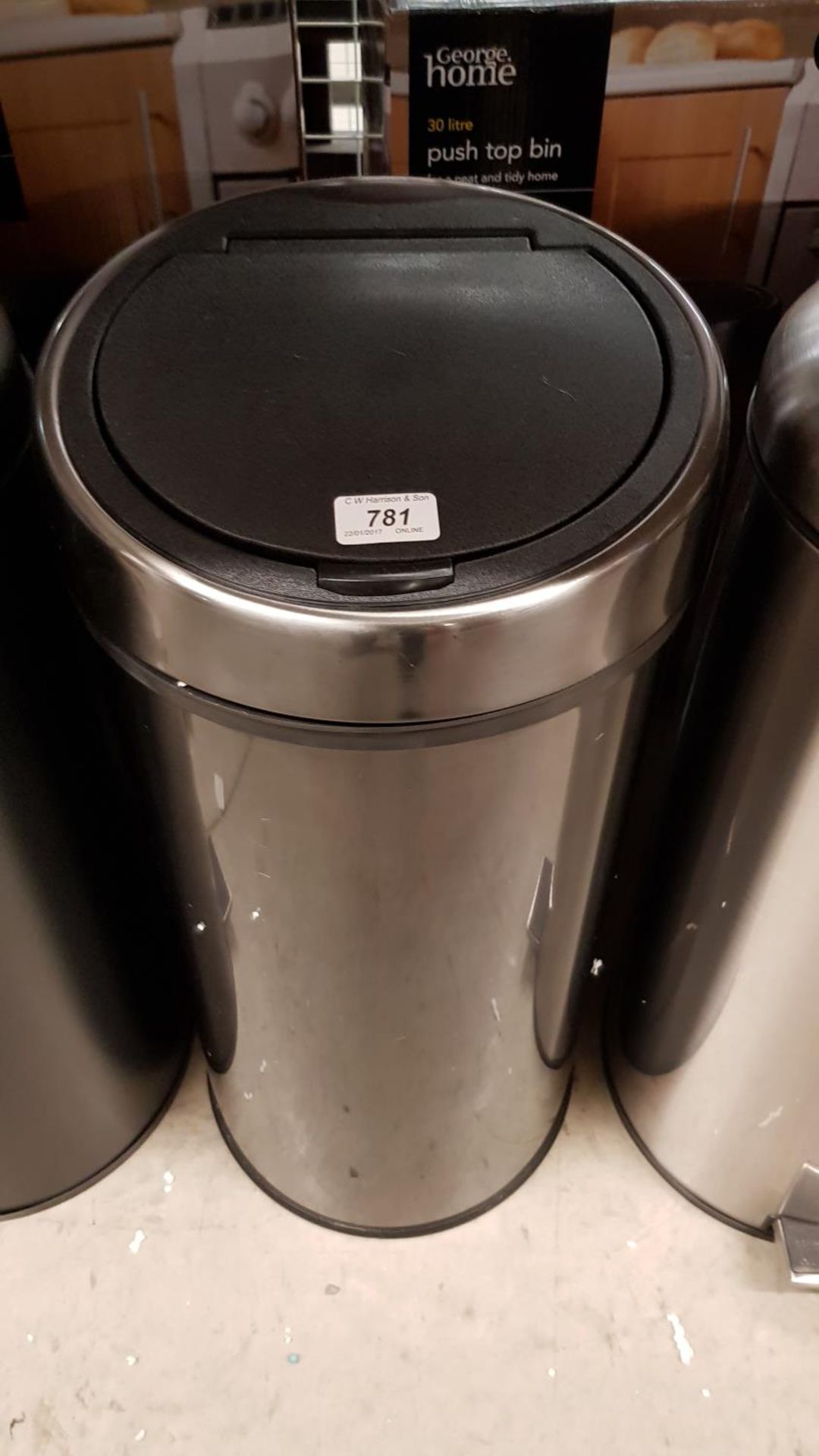 30L Push Button Bin – matt silver