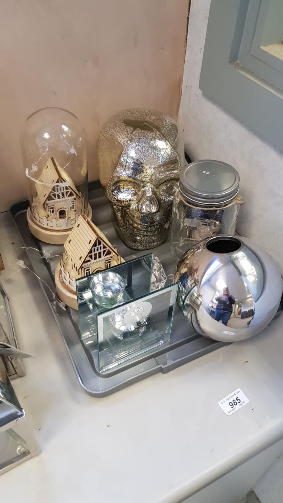 Contents of Tray – to include Skull Table Lamp & Mason Jar lamp