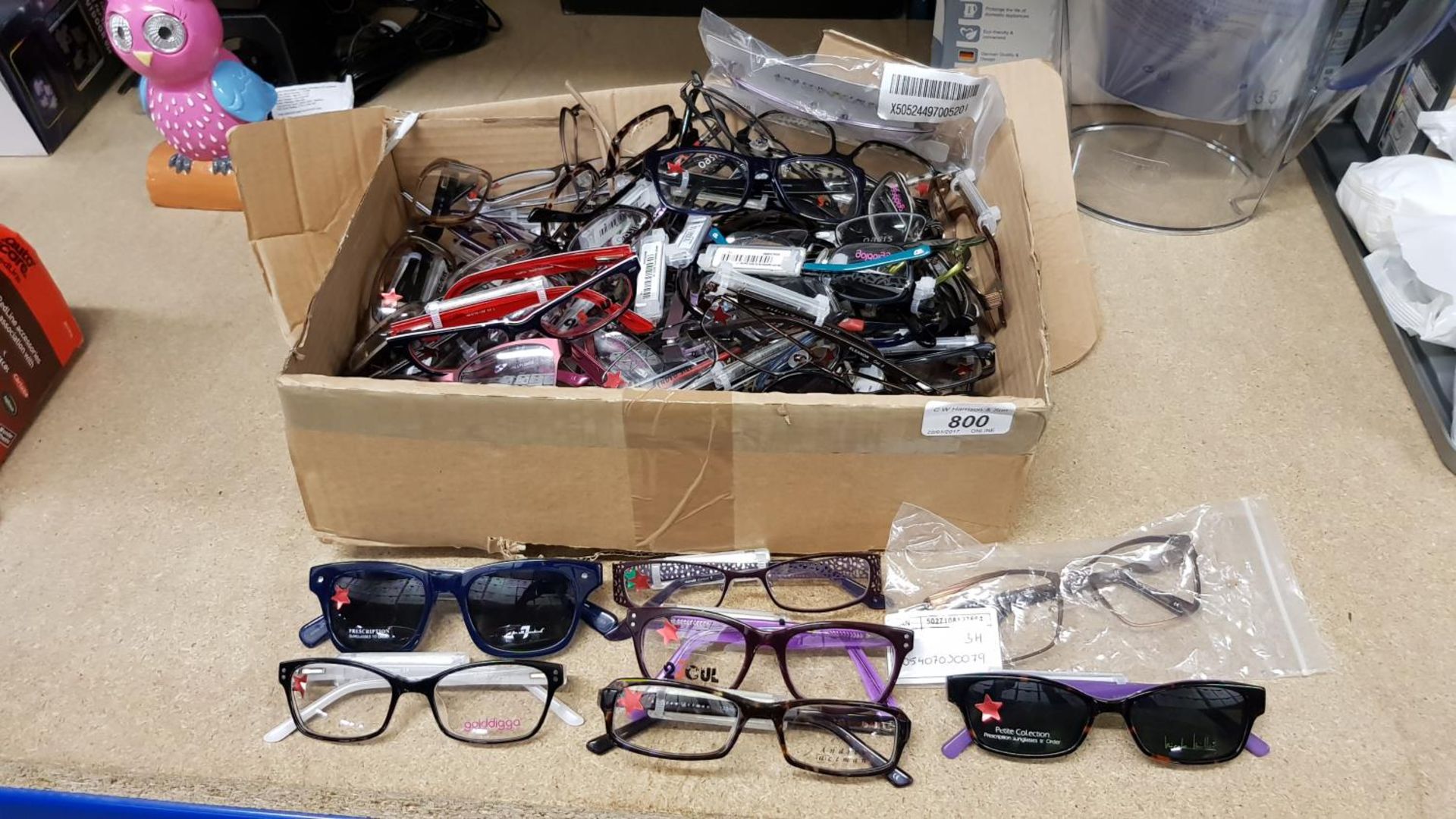 Approx (60x) mixed style children’s reading glasses frames – to include Oasis,