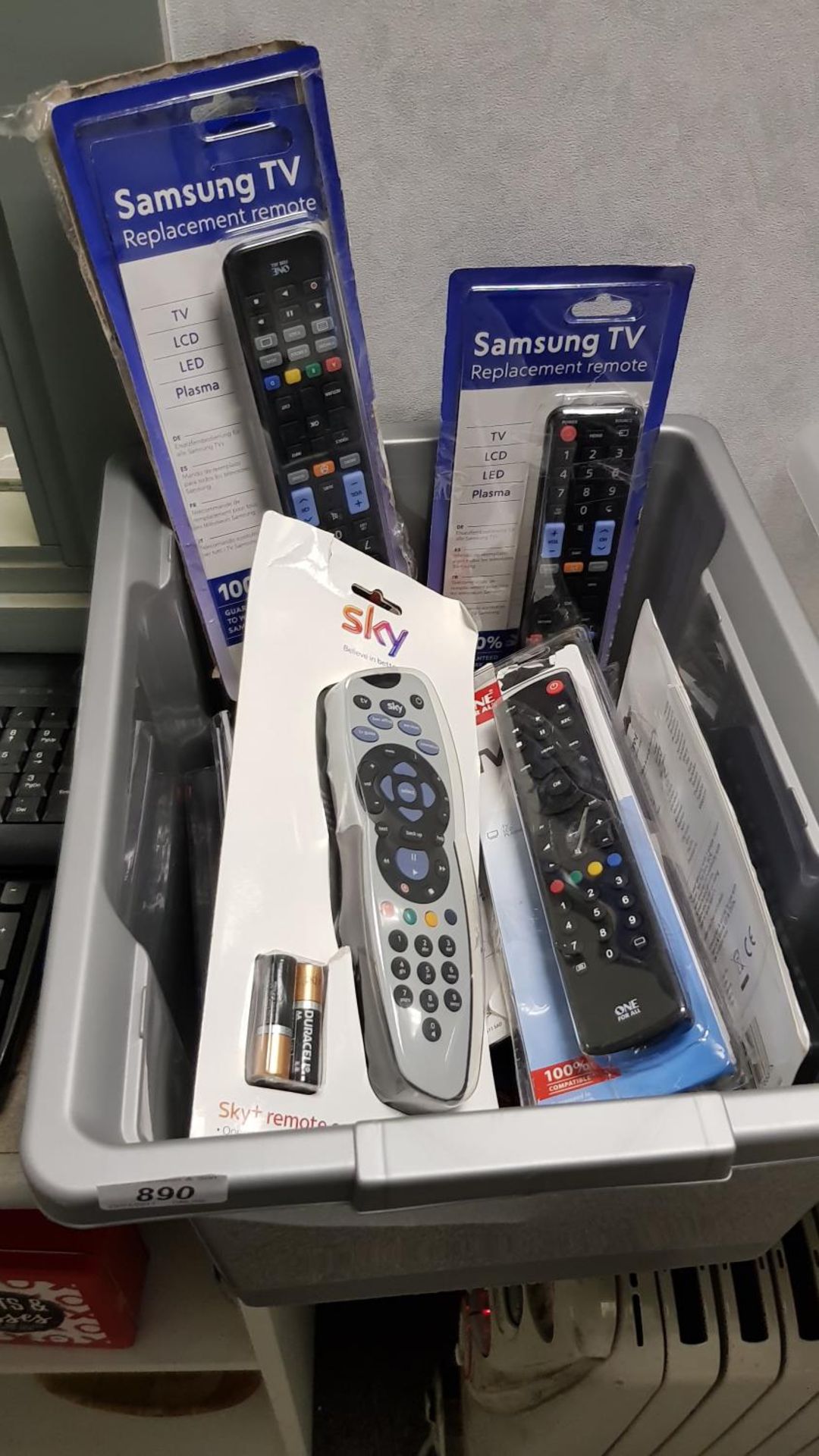 Approx (15x) mixed Remote Controllers to include Sky,