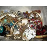 Contents to tray - quantity of assorted costume jewellery including beads, chains,