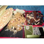 Contents to tray - quantity of assorted costume jewellery including beads, chains,