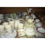 30 x pice J & G Meakin "Sunflower" tea/coffee set, 16 x piece J & G Meakin tea/coffee set,