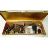 Metal lined box and contents - a quantity of assorted mixed coins
