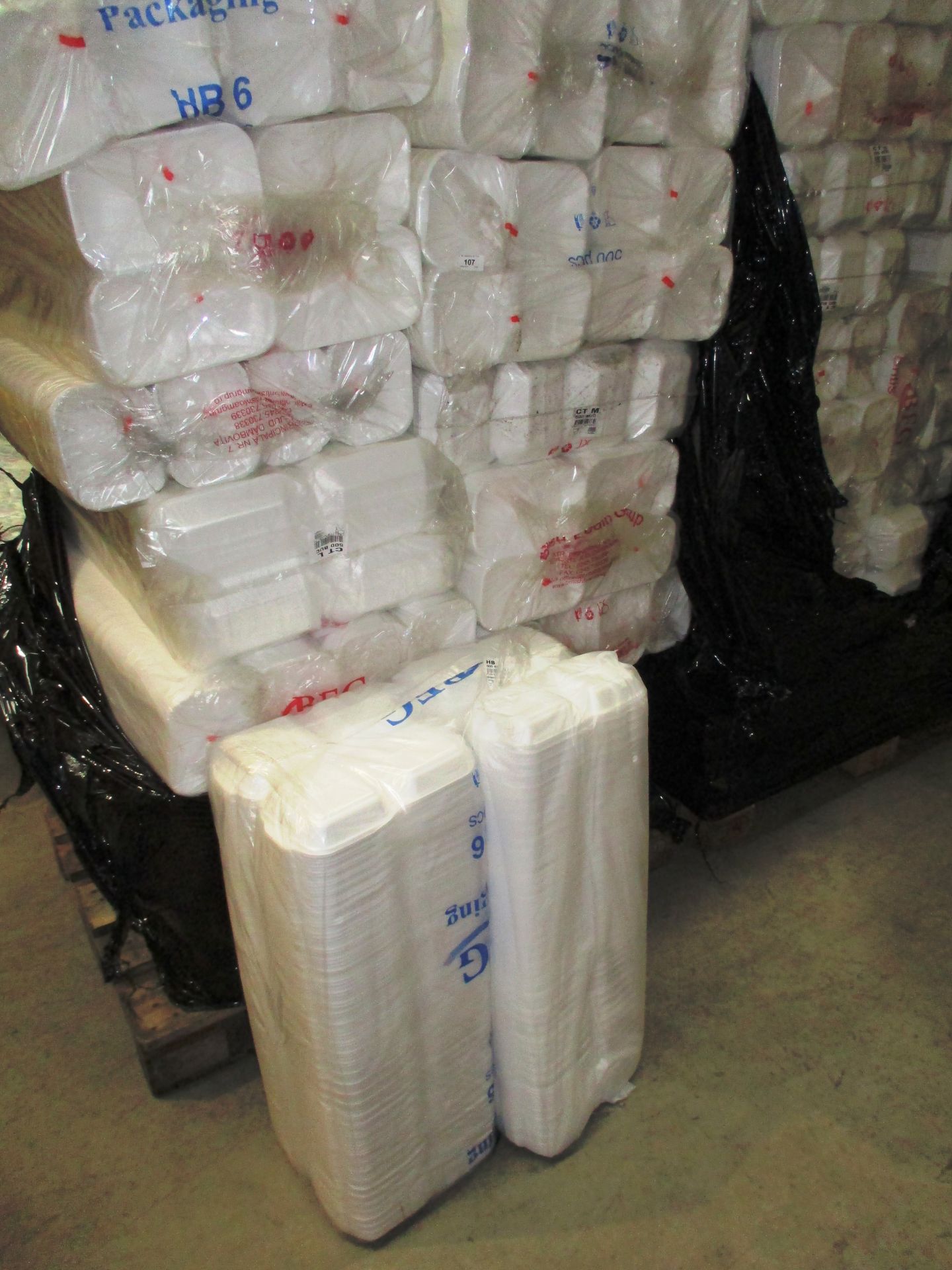 Contents to pallet approx 8000 polystyrene packaging food containers/trays - Ref: PL1595873