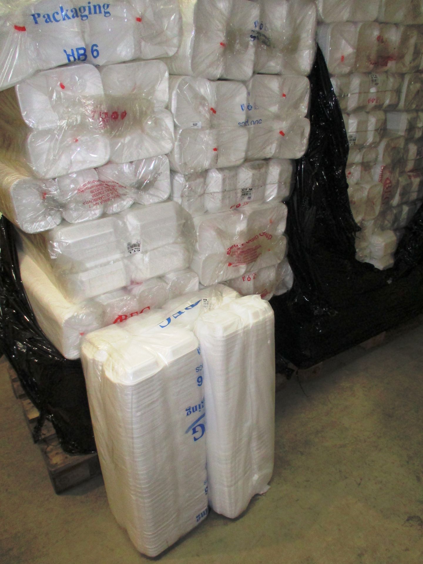 Contents to pallet approx 8000 polystyrene packaging food containers/trays - Ref: PL1595873