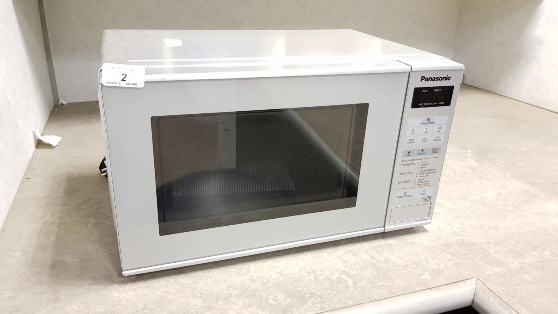 Panasonic NN-E281MMBPQ 20 litre 800W microwave – Silver