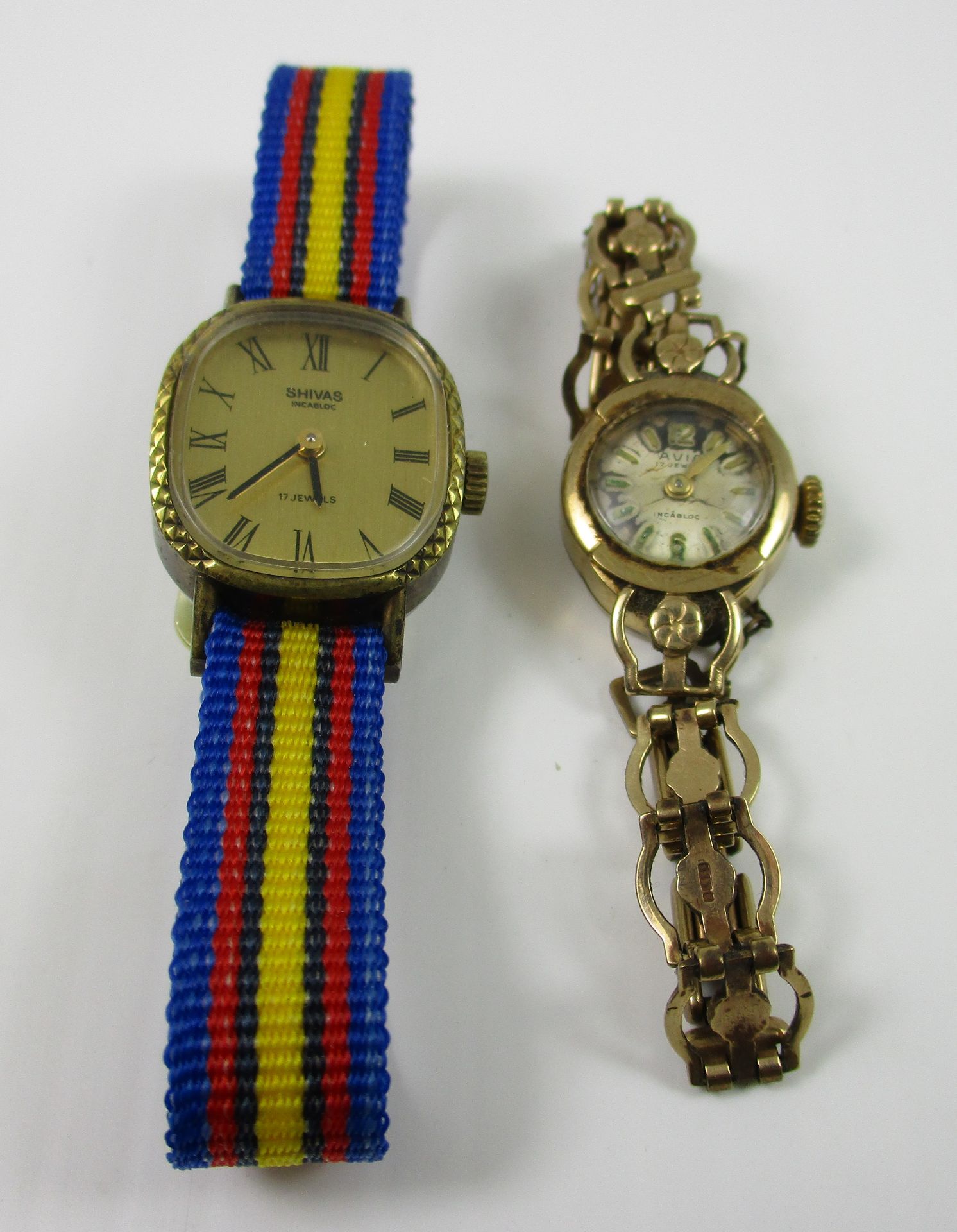 A lady's Avia wristwatch in 9ct gold case on a 9ct gold fancy link bracelet [as seen] and a lady's