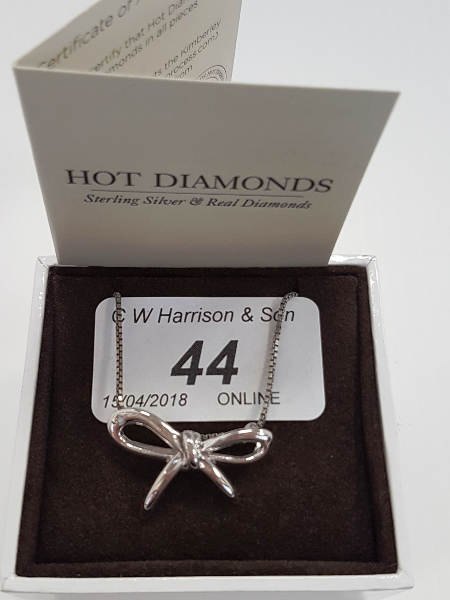 Hot Diamonds sterling silver necklace and bow pendant with diamond RRP £70 (boxed)