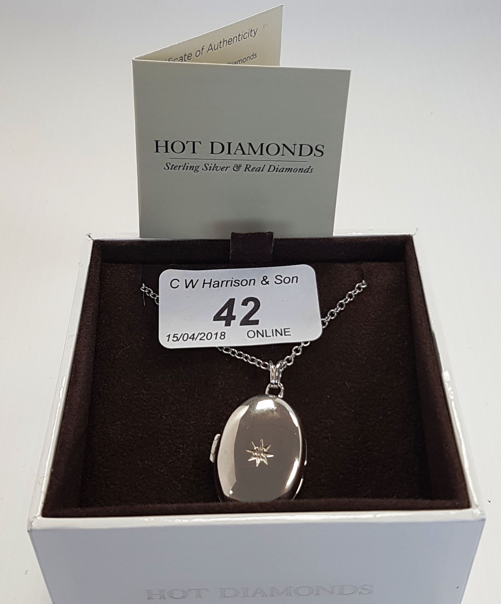 Hot Diamonds sterling silver necklace and locket pendant with diamond RRP £100 (boxed)