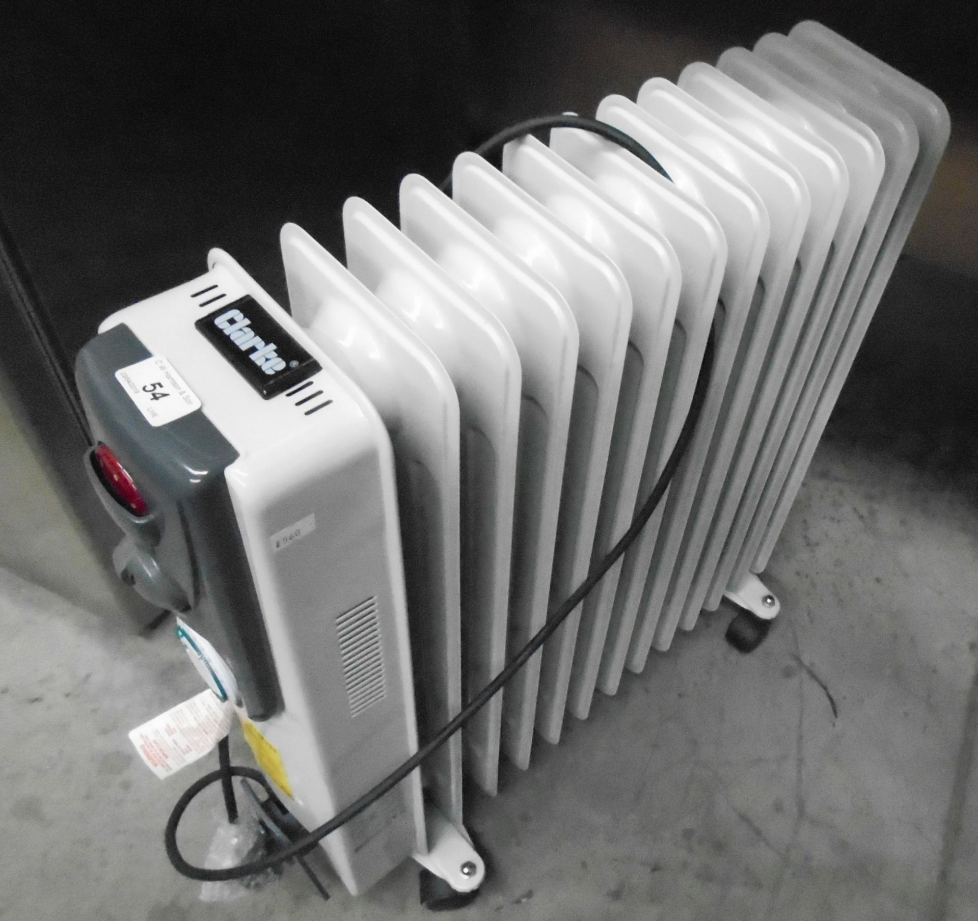 A Clarke OFR 13/250 oil filled radiator