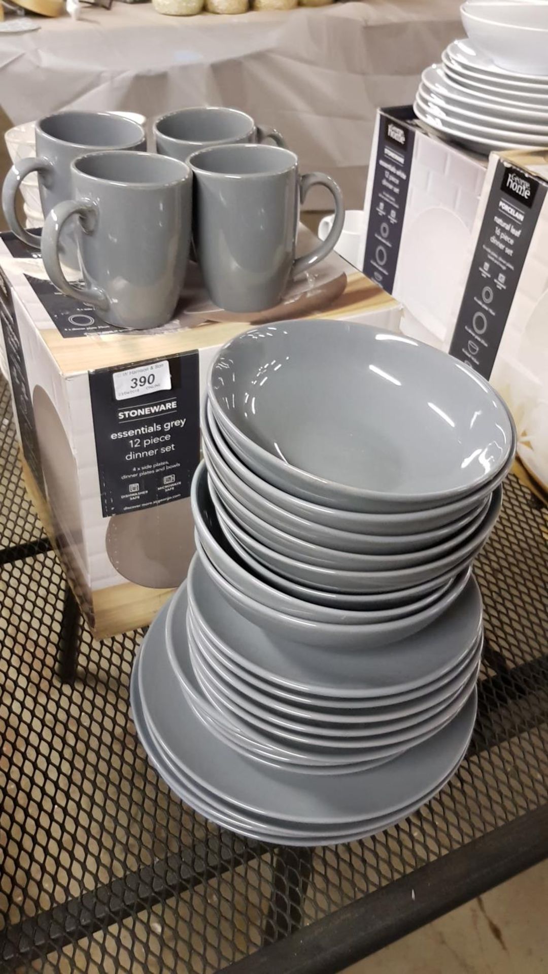 Stoneware Grey 26 Piece Dinner Set – (4x) Large Plates, (10x) Small Plates,