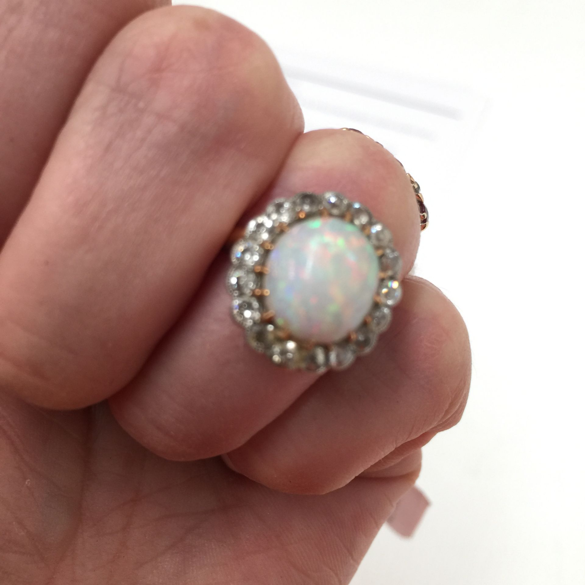 18ct gold opal stone ring [approximate weight 5. - Image 4 of 11