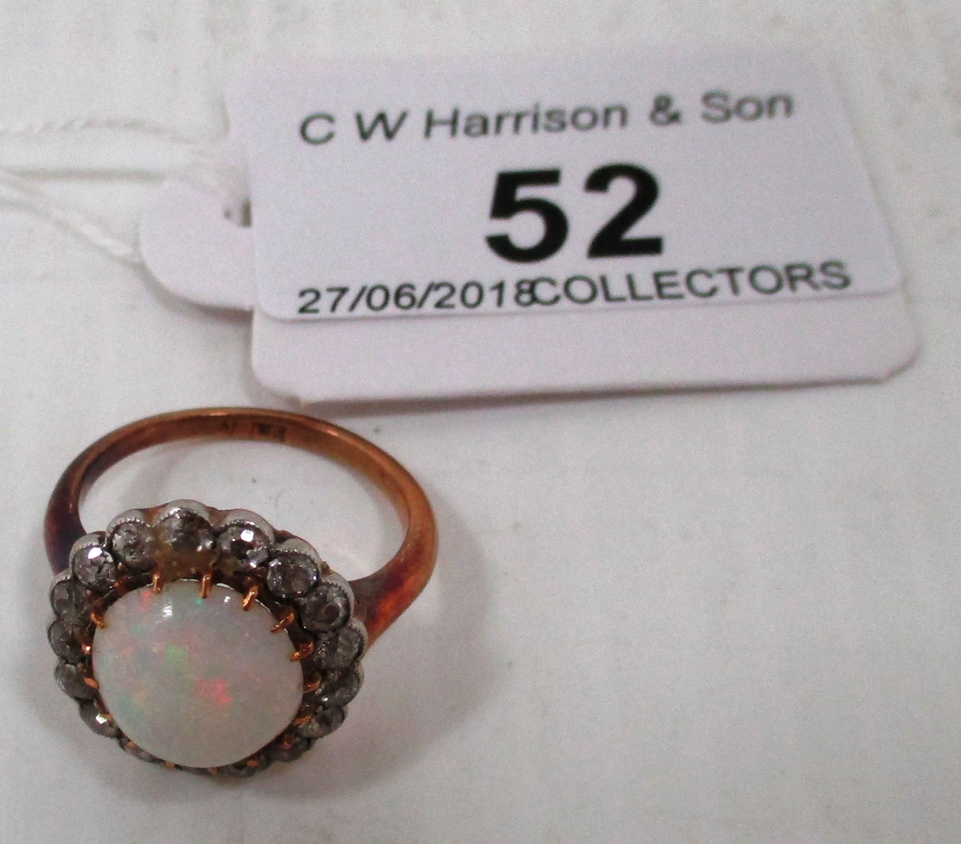 18ct gold opal stone ring [approximate weight 5.