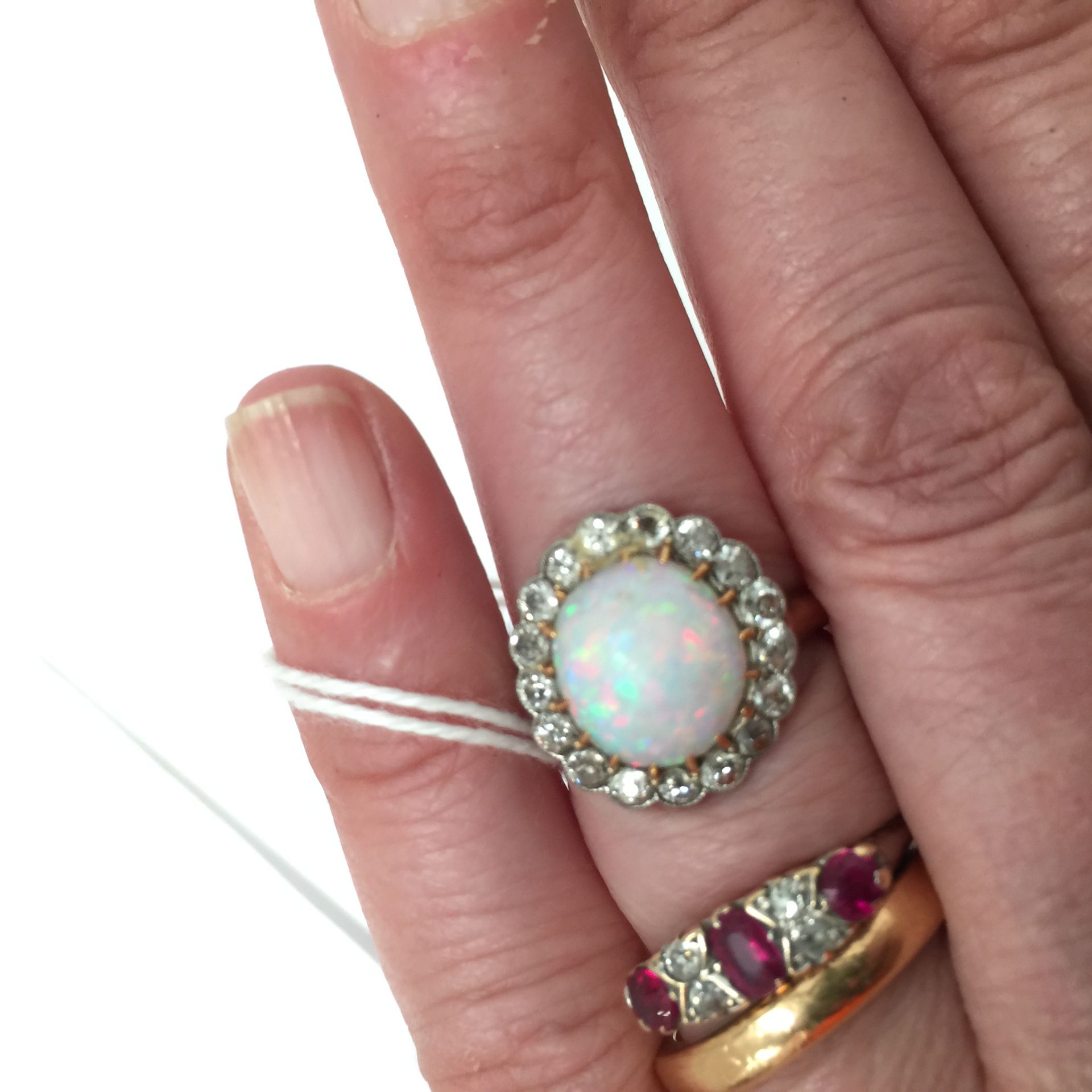 18ct gold opal stone ring [approximate weight 5. - Image 2 of 11