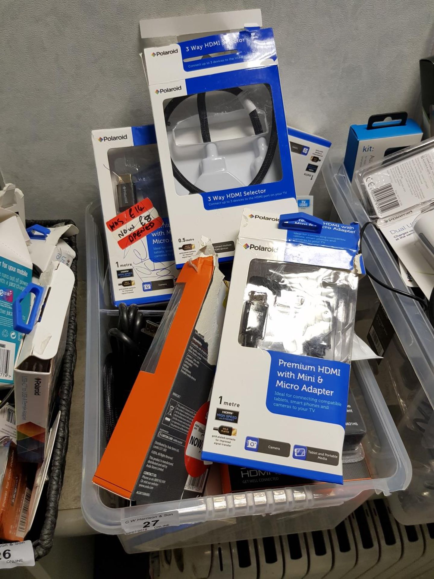 Contents of Box – Mixed HDMI Cables