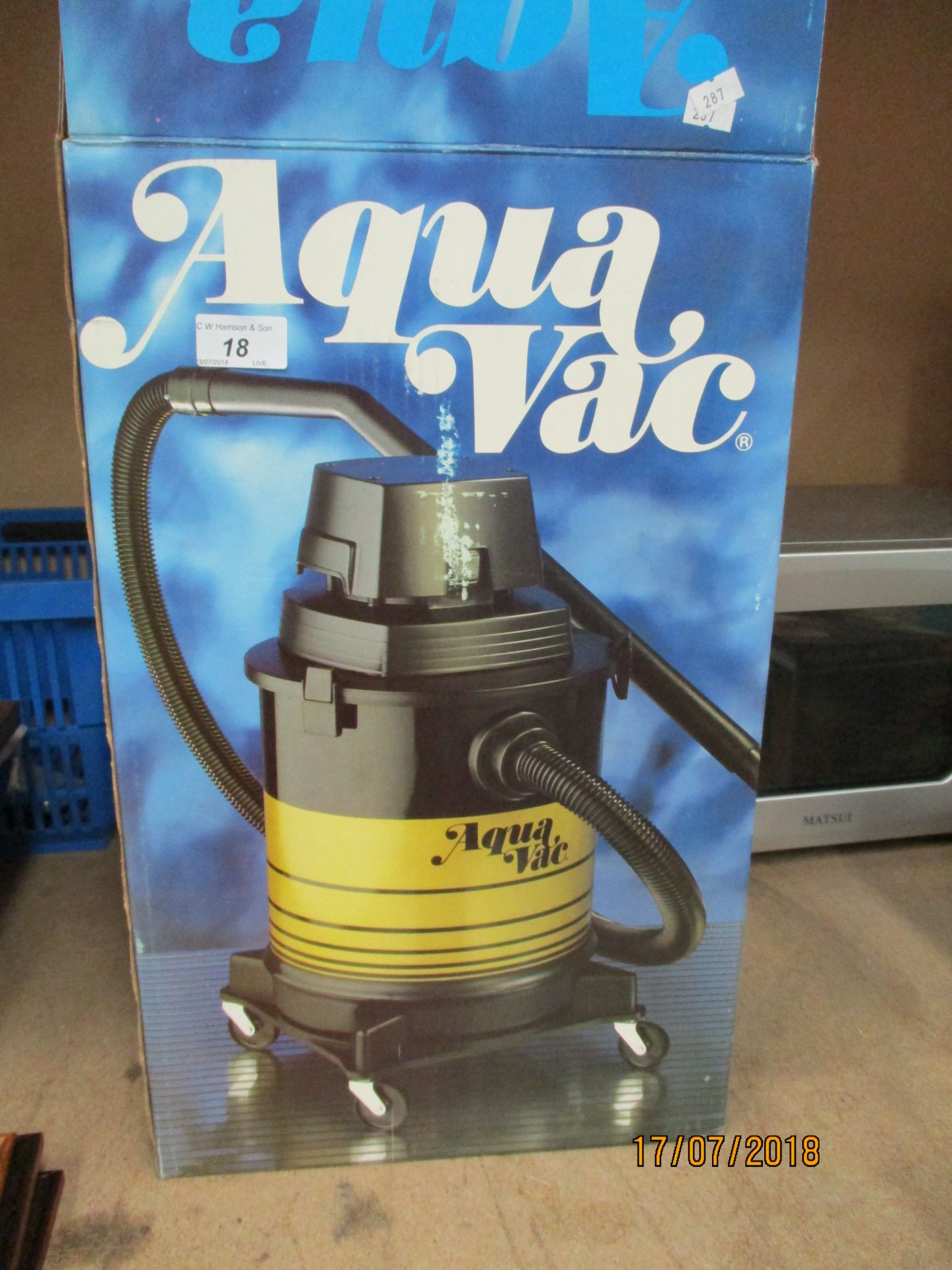 Aqua Vac multi vacuum cleaner - boxed