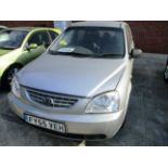 KIA CARENS 2.0 GS MPV - petrol - silver Reg No FY55 VEH Rec Mil 112,251+ 1st Reg 29.05.2005 MOT 20.