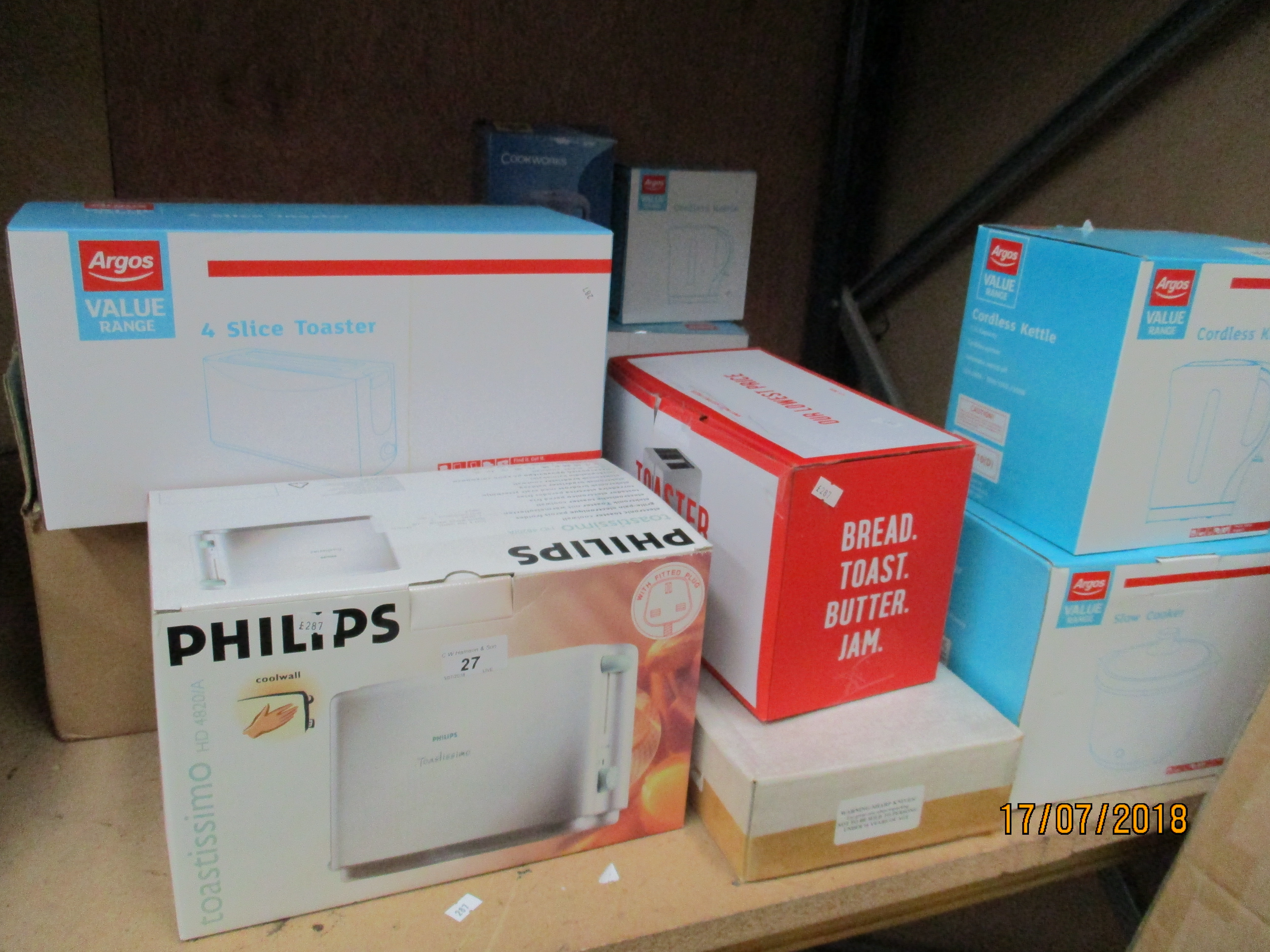 Ten items - Philips toaster, Argos 4 slice toaster, Argos cordless kettle, Argos slow cooker,