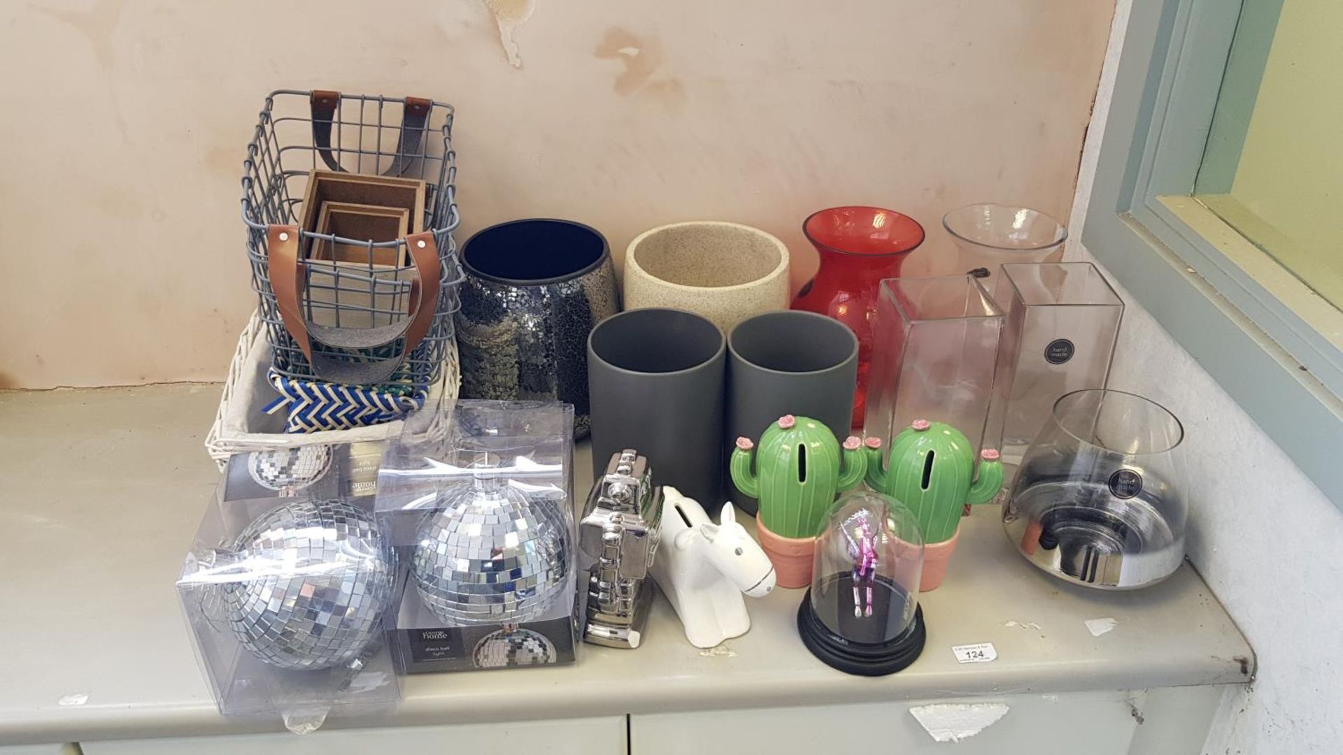 Mixed Deco Items / Vases