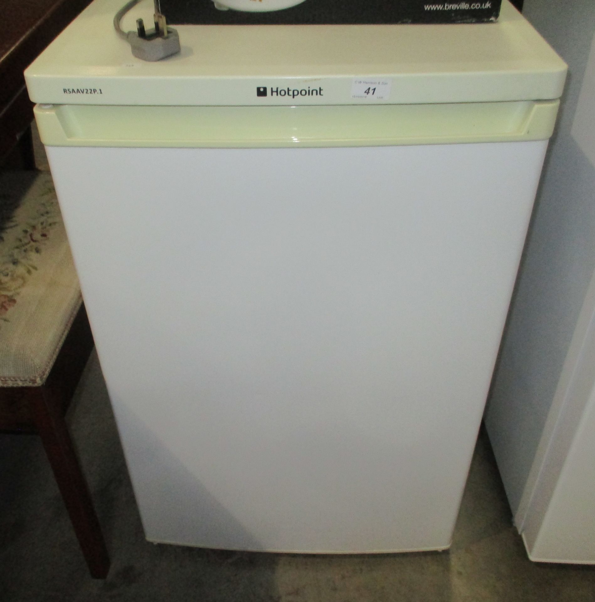 A Hotpoint RSAAV22P.