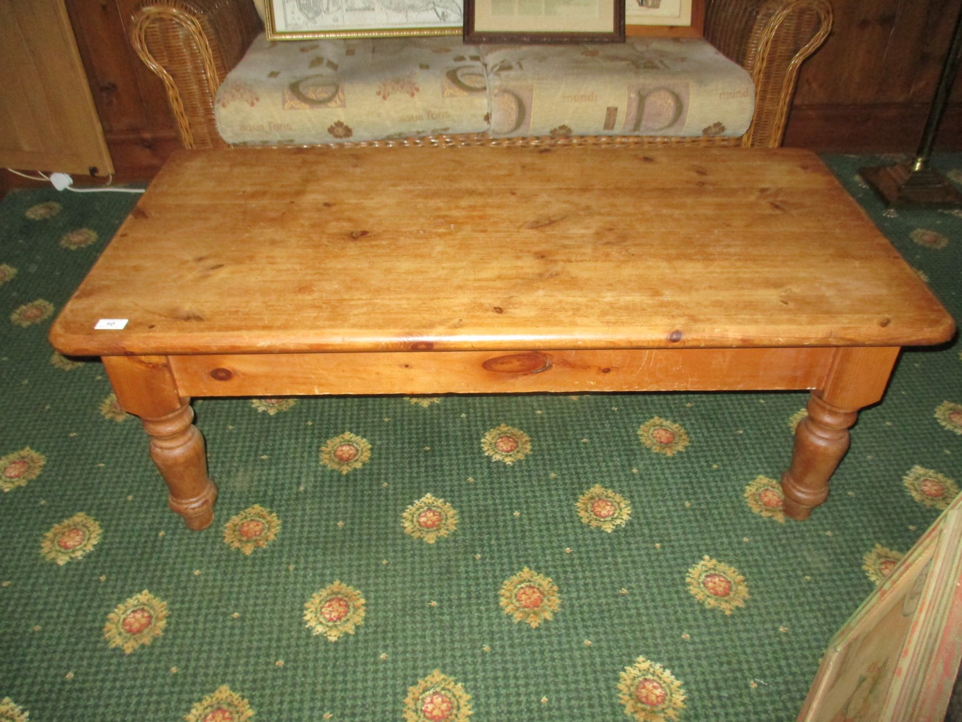 Pine coffee table 120cm x 60cm x 47cm