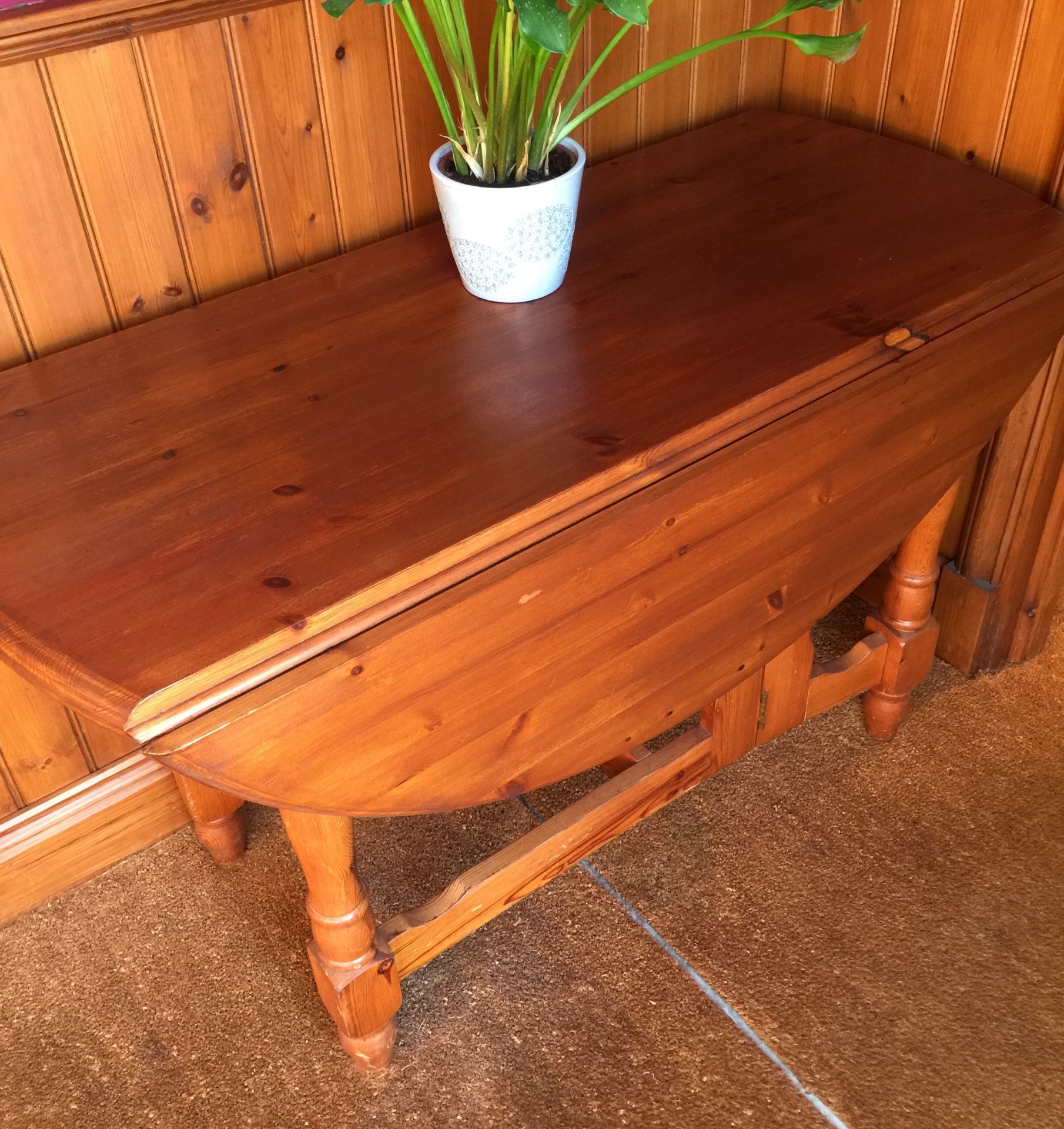Pine drop leaf dining table