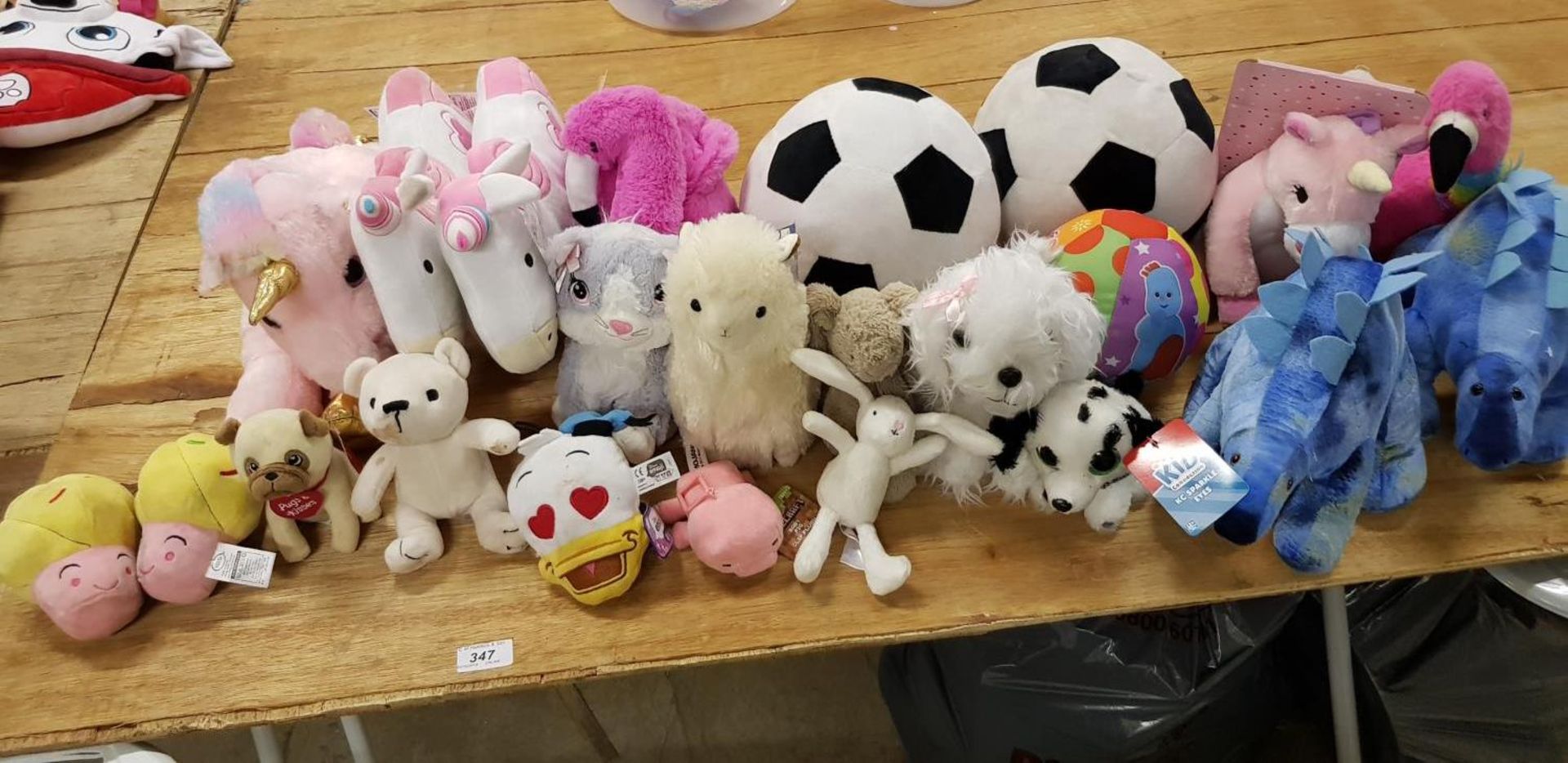 Approx (24x) Mixed Soft Toys