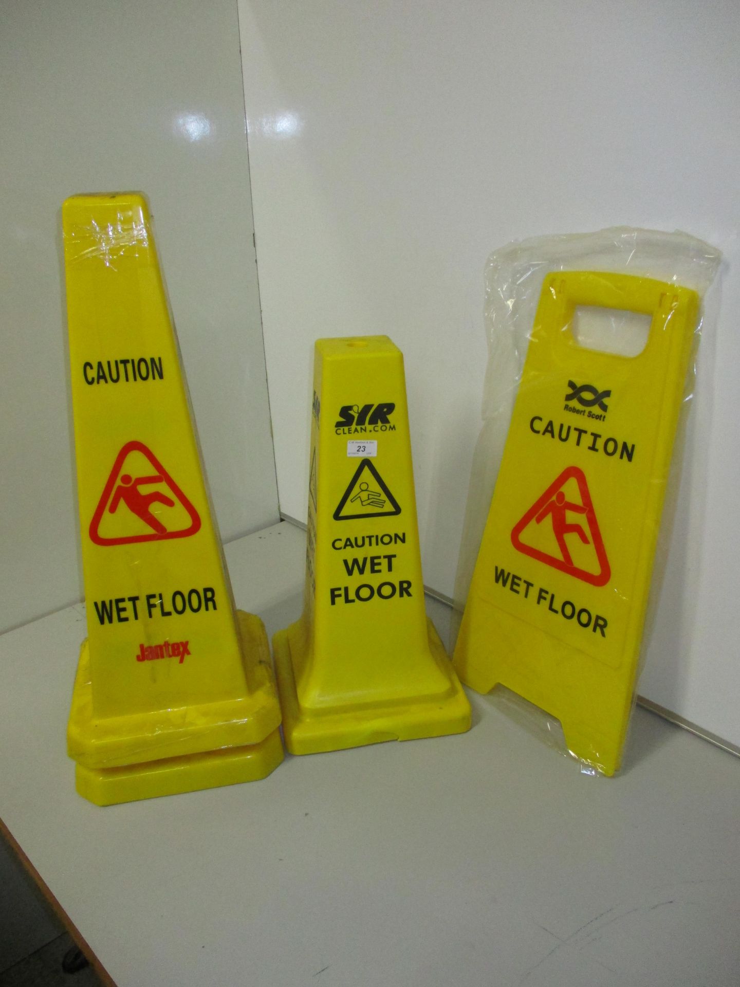 11 x 'Caution Wet Floor' signs