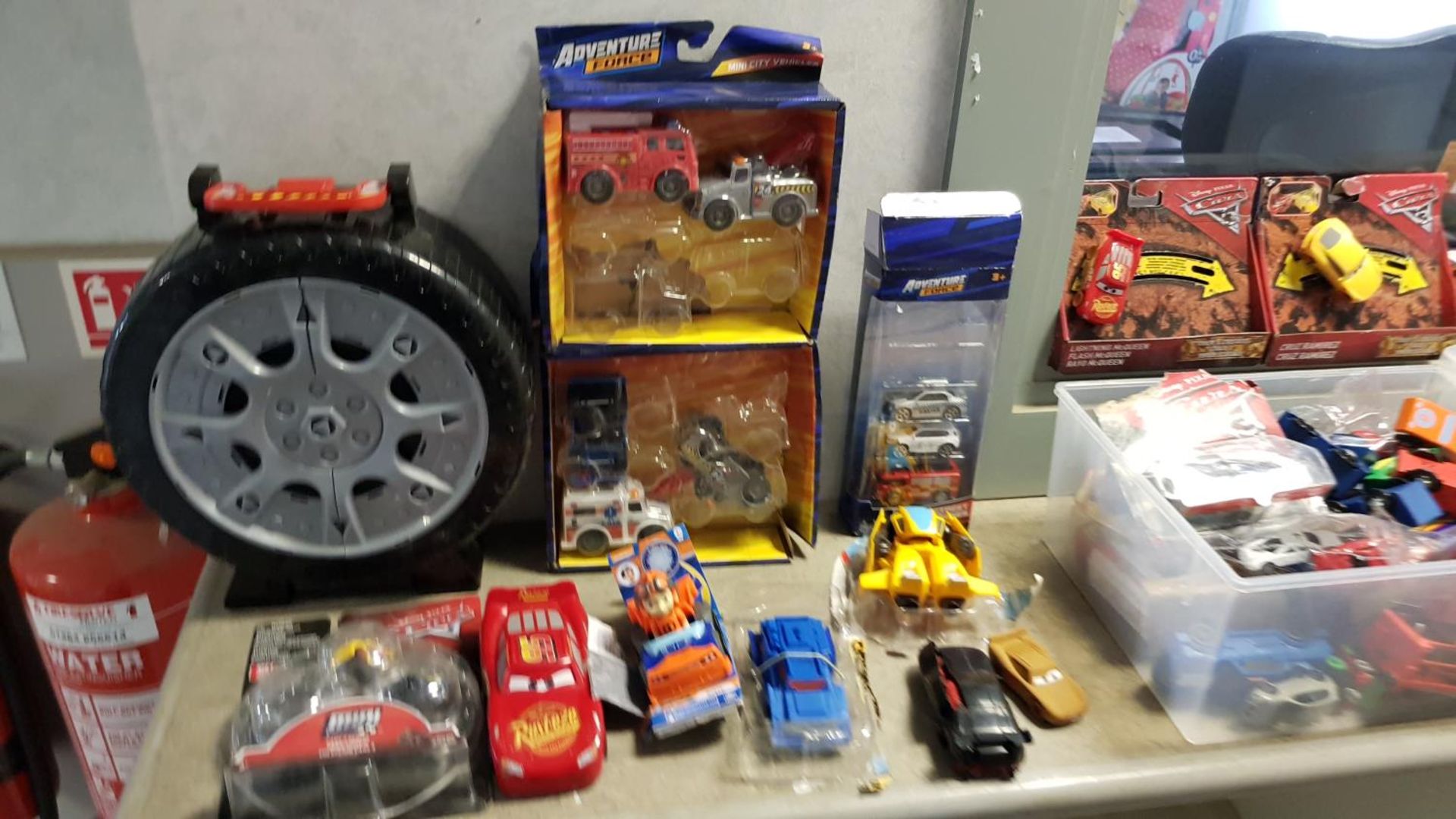 Contents of Shelf – Mixed Toy Cars / Veh - Image 2 of 4