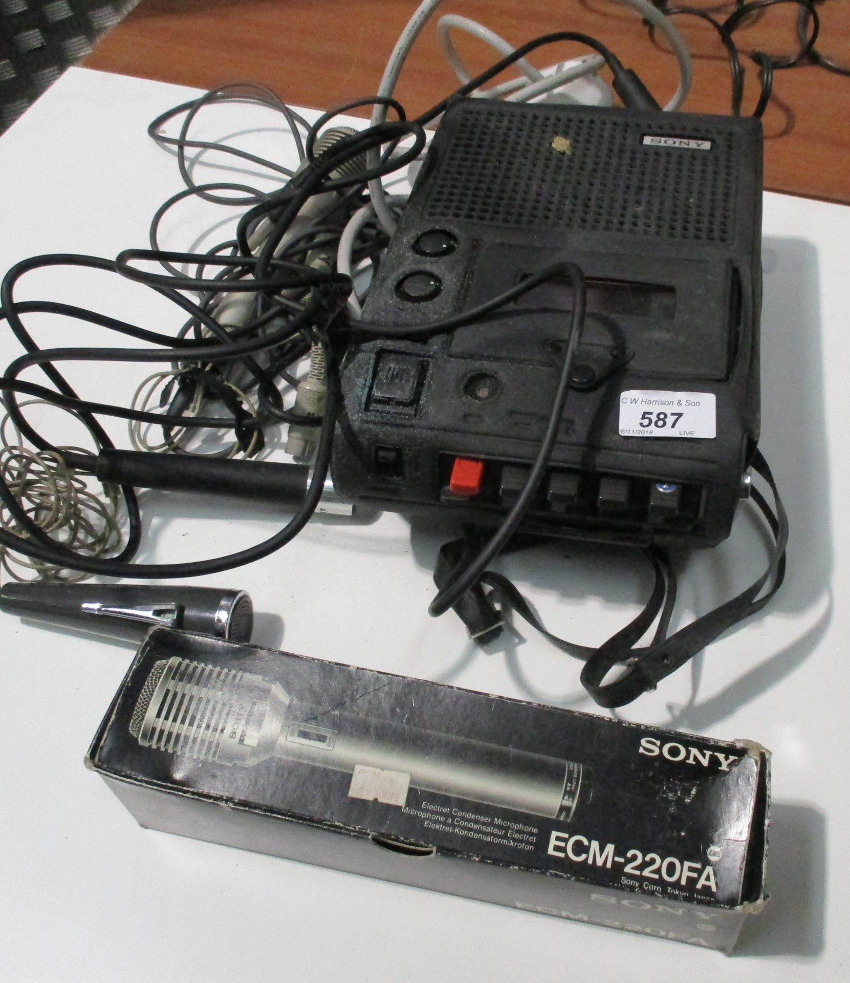 A Sony tape recorder with three microphones