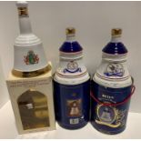 3 x Bells commemorative decanters, Prince Andrew and Sarah Ferguson marriage,