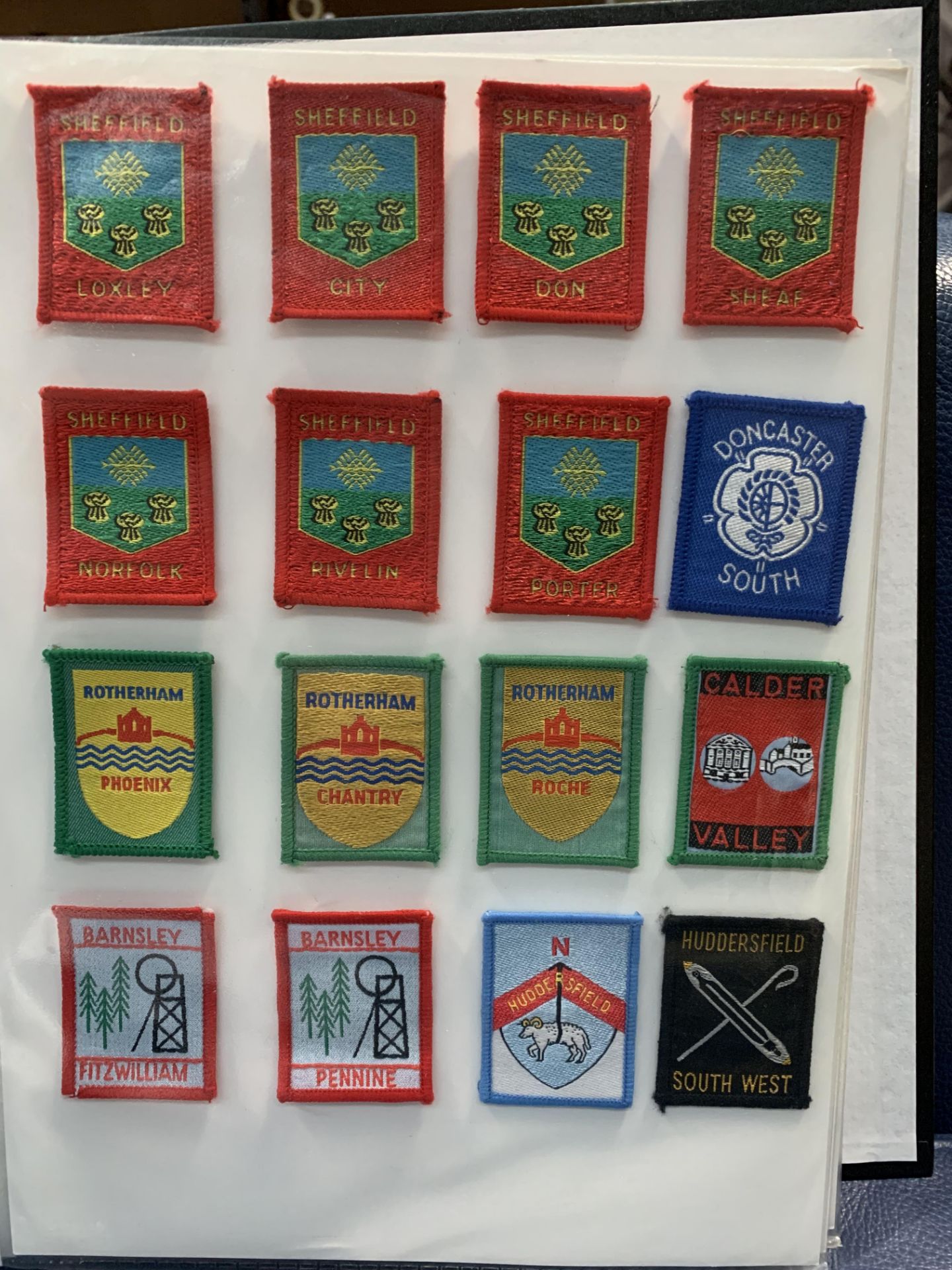 Contents to folder - selection of assorted Scout badges Further Information 110 - Image 3 of 9