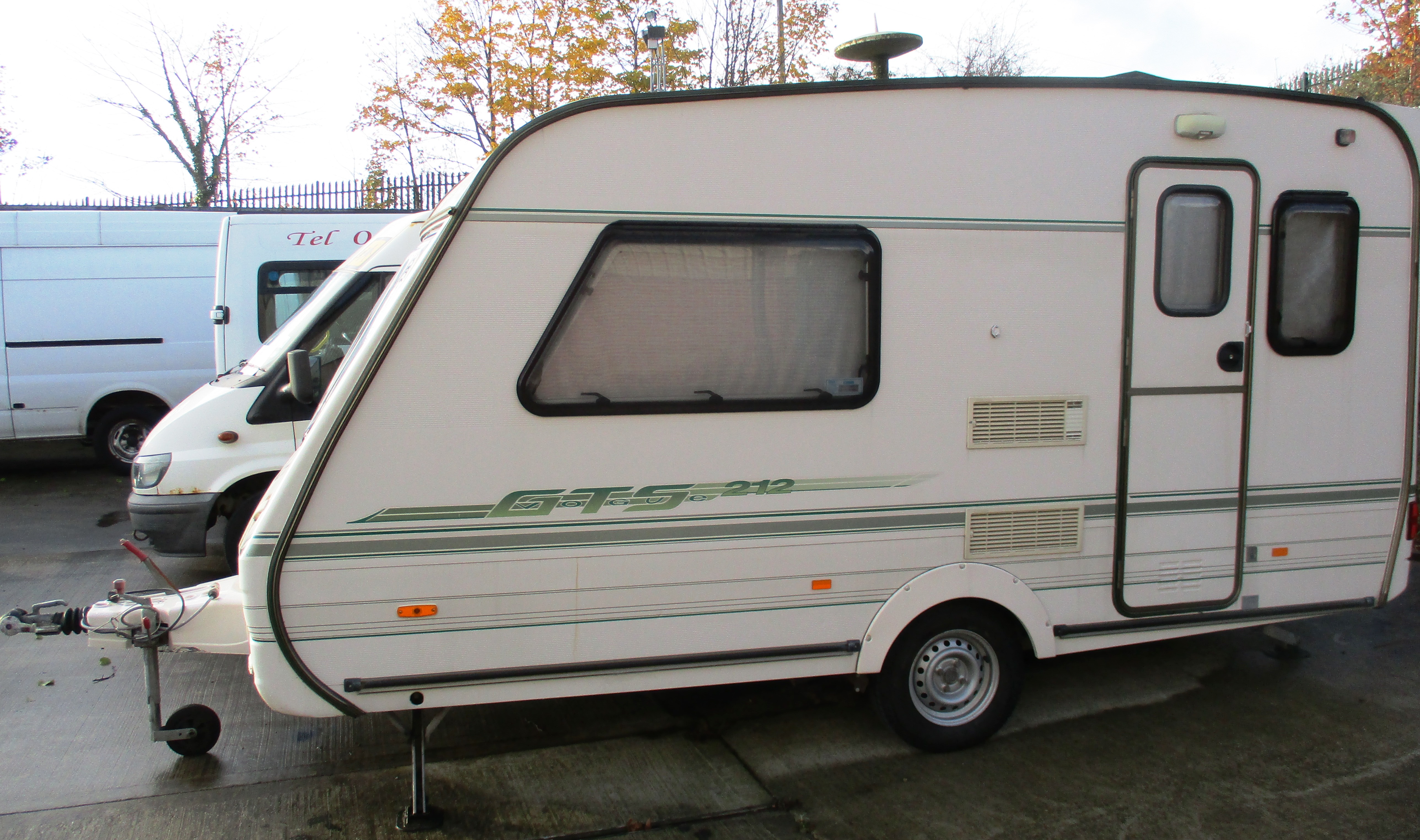 ABBEY GTS VOGUE 212 2 berth caravan - 1998 - cream serial number 5GD5098 - 5WW0091045 max. - Image 3 of 10