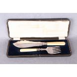 A pair of fish servers with ivory handles, Sheffield 1919,