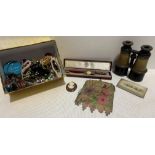 Lady's mesh evening purse, Jumelle Marine binoculars,