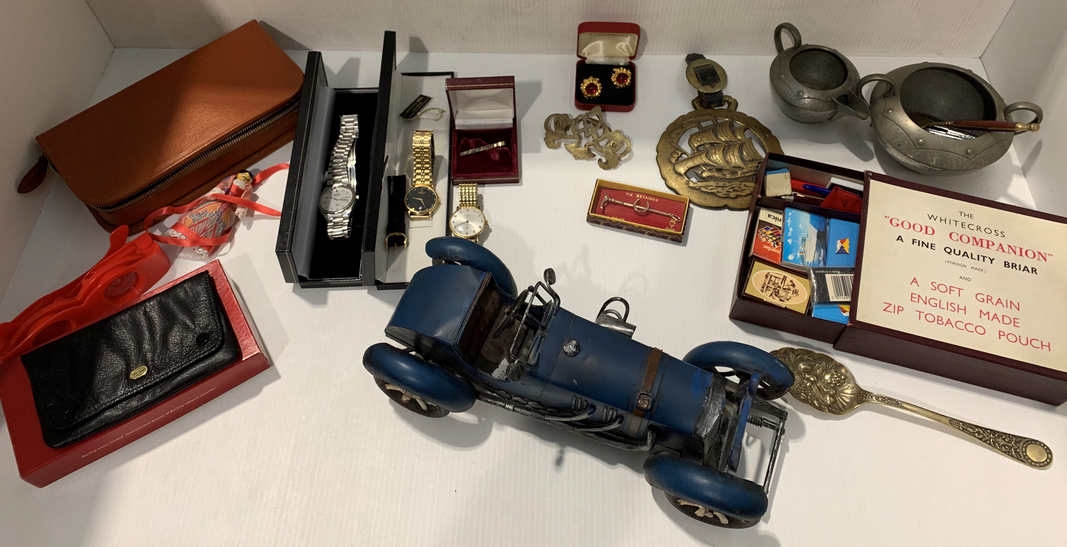 Contents to tray - gentlemen's watches by Raymond Weil, Seiko and Rotary, cufflinks, toy car, etc.