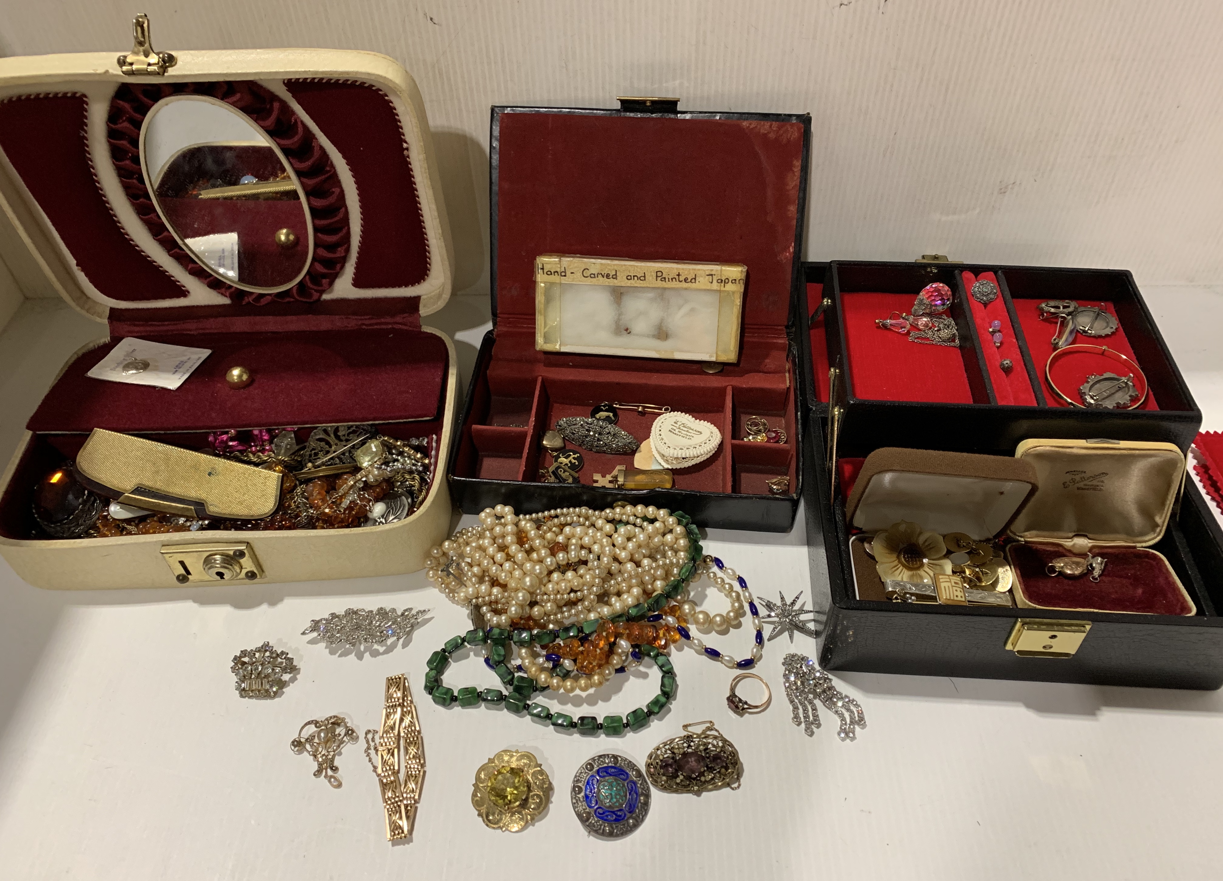 Contents to tray - silver and enamel brooch, silver badges, bracelets, necklaces, rings, etc.