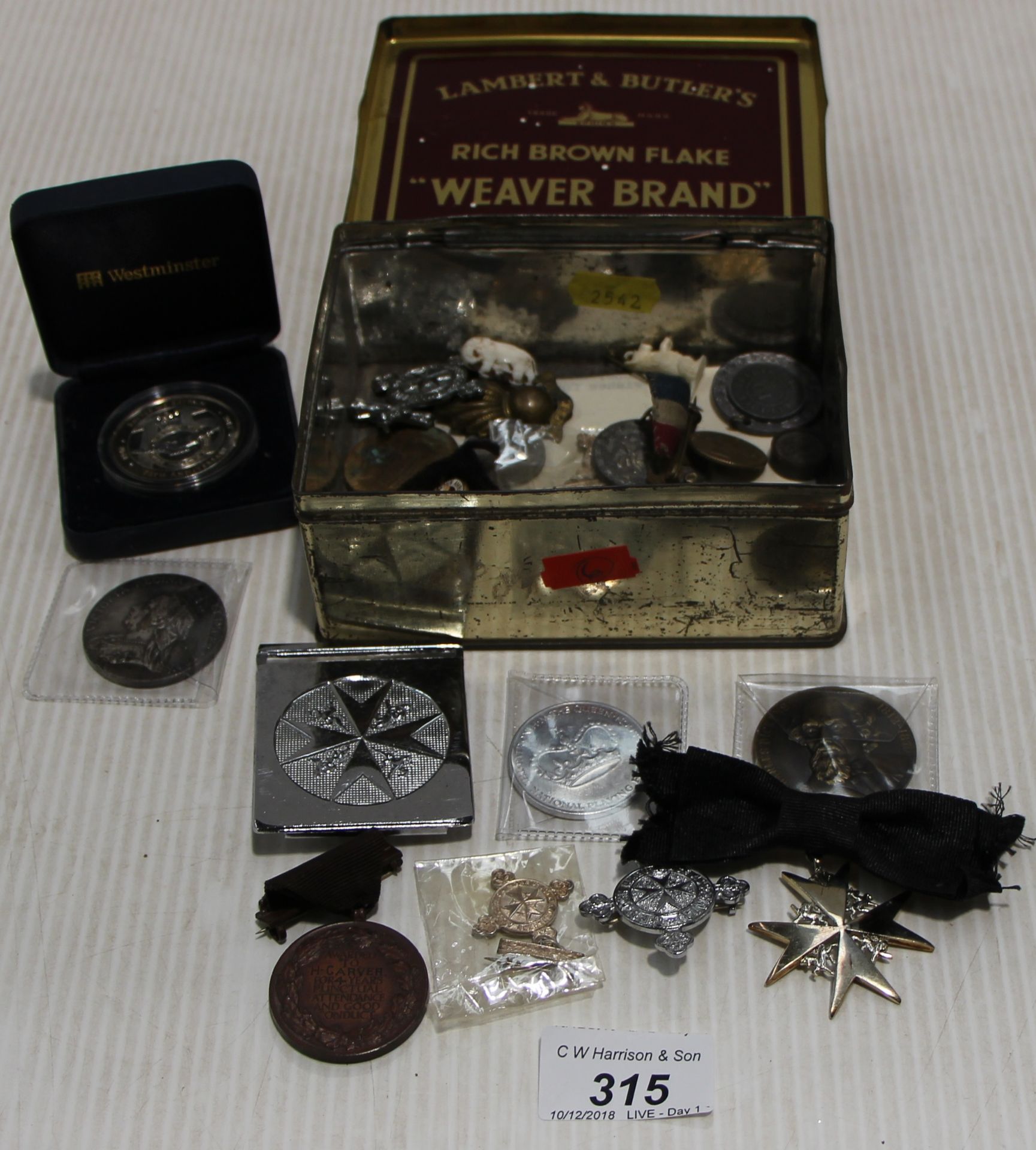 Contents to tin assorted medals,