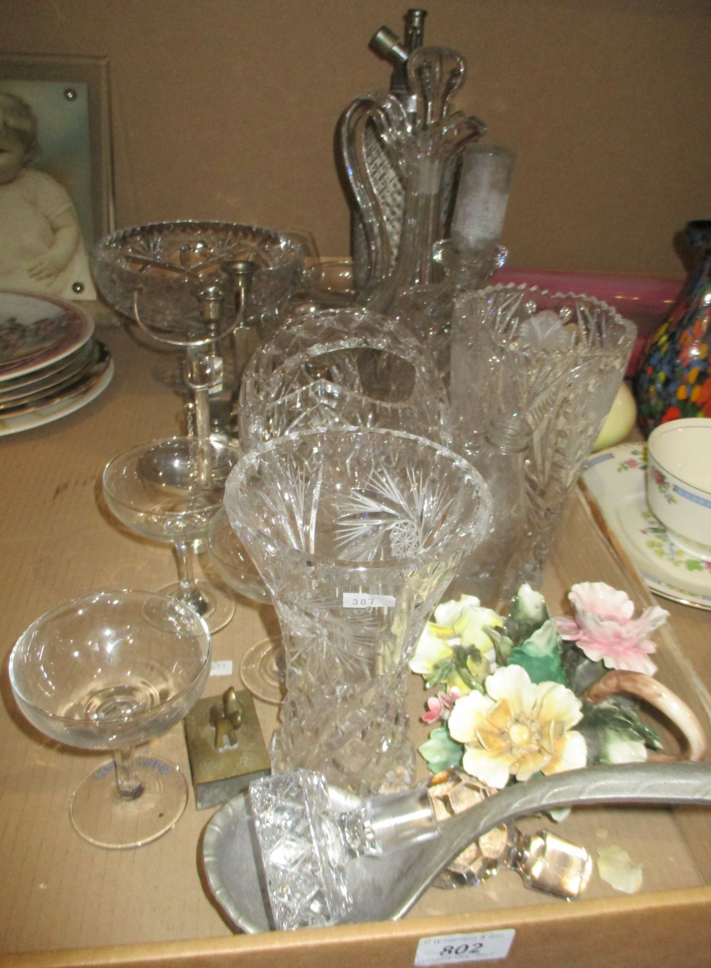 Contents to part of tray - assorted glassware and metalware etc