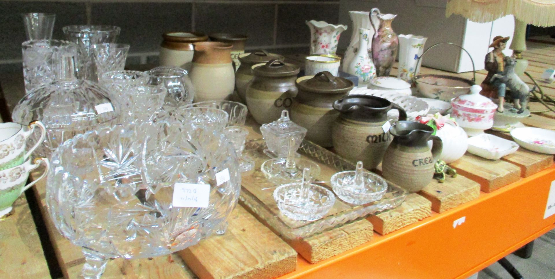 Remaining contents to rack, glassware, kitchen jars, onyx lamp, Royal Worcester ware,