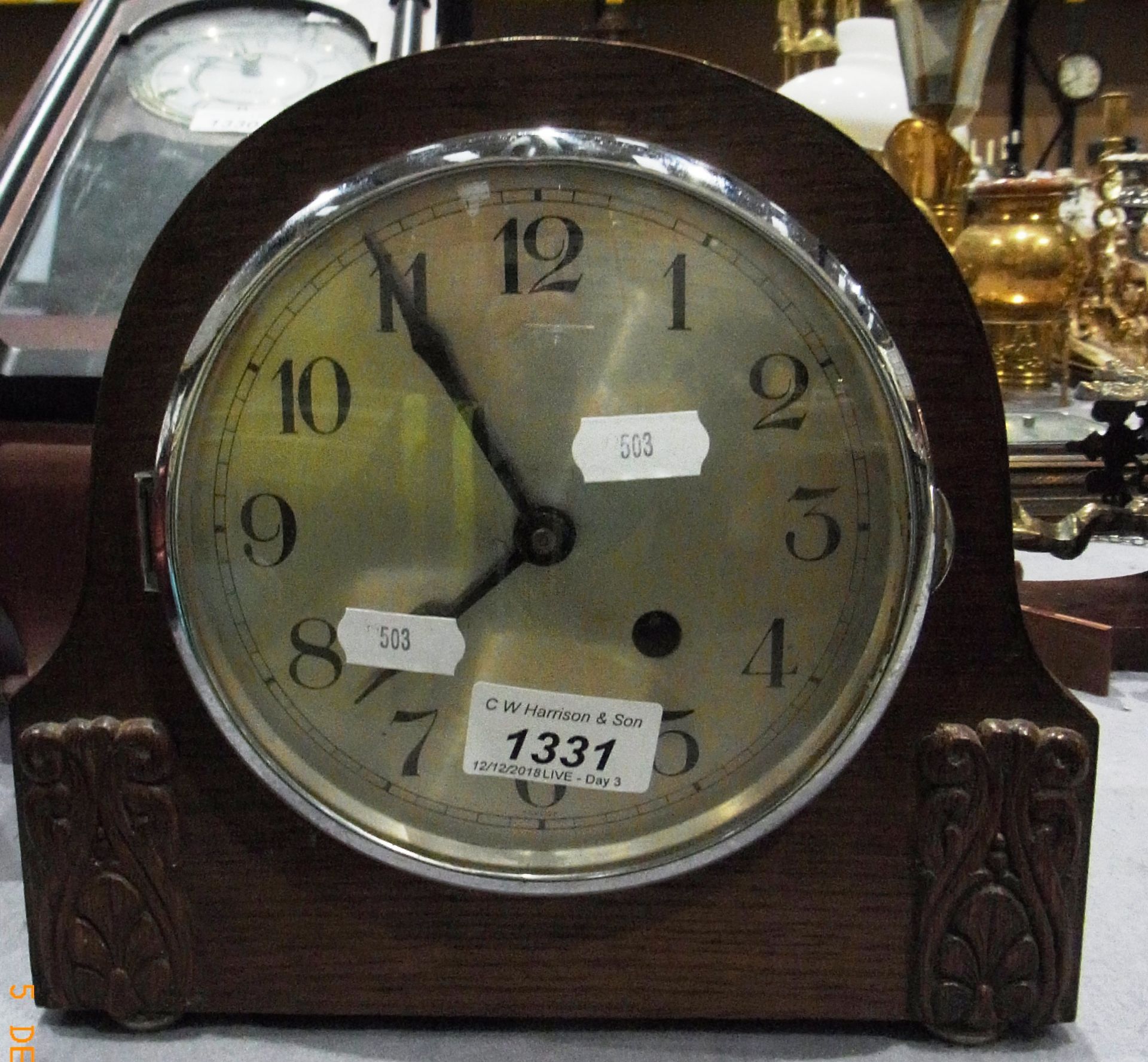 Oak cased mantel clock with key 9"