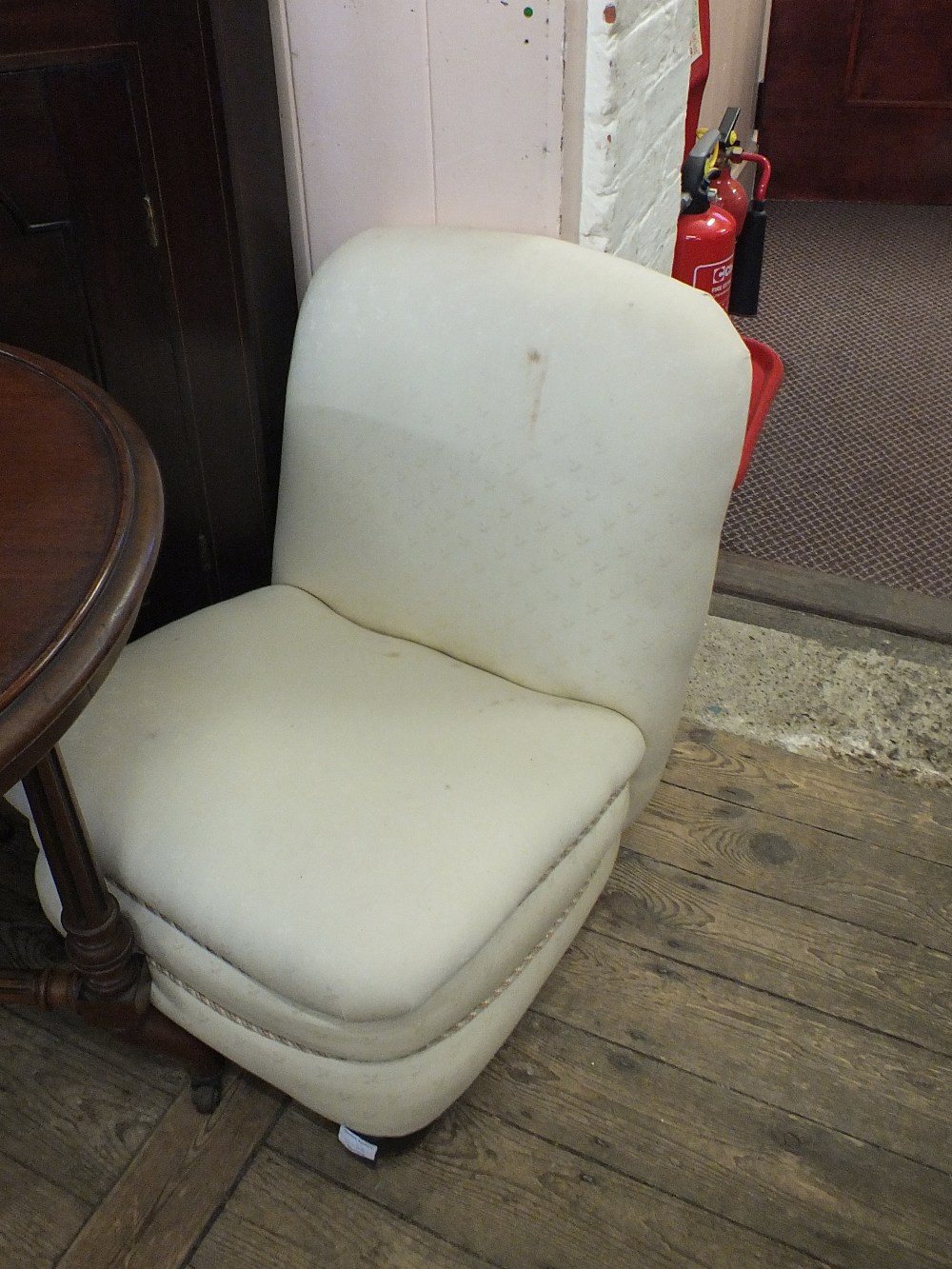 A Victorian circular mahogany occasional table, an Edwardian mahogany plant stand, - Image 3 of 4