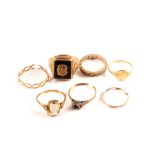 A group of 9ct gold and yellow metal rings (most are as found)