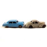 Dinky 39F Studebaker Coupe in grey plus 172 Landcruiser in blue with fawn wheels