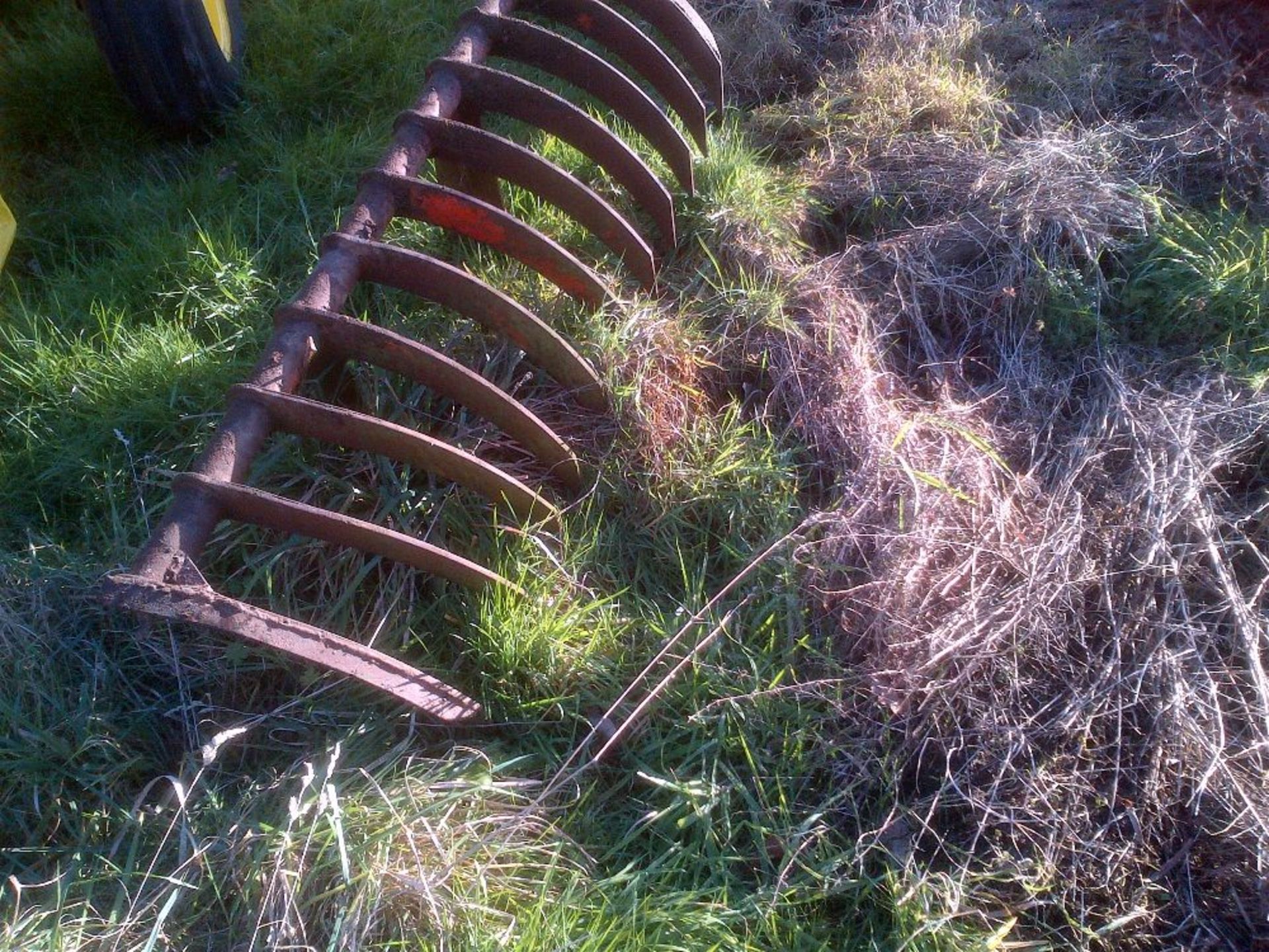 Stone rake attachment Stored near Langley, - Image 2 of 2