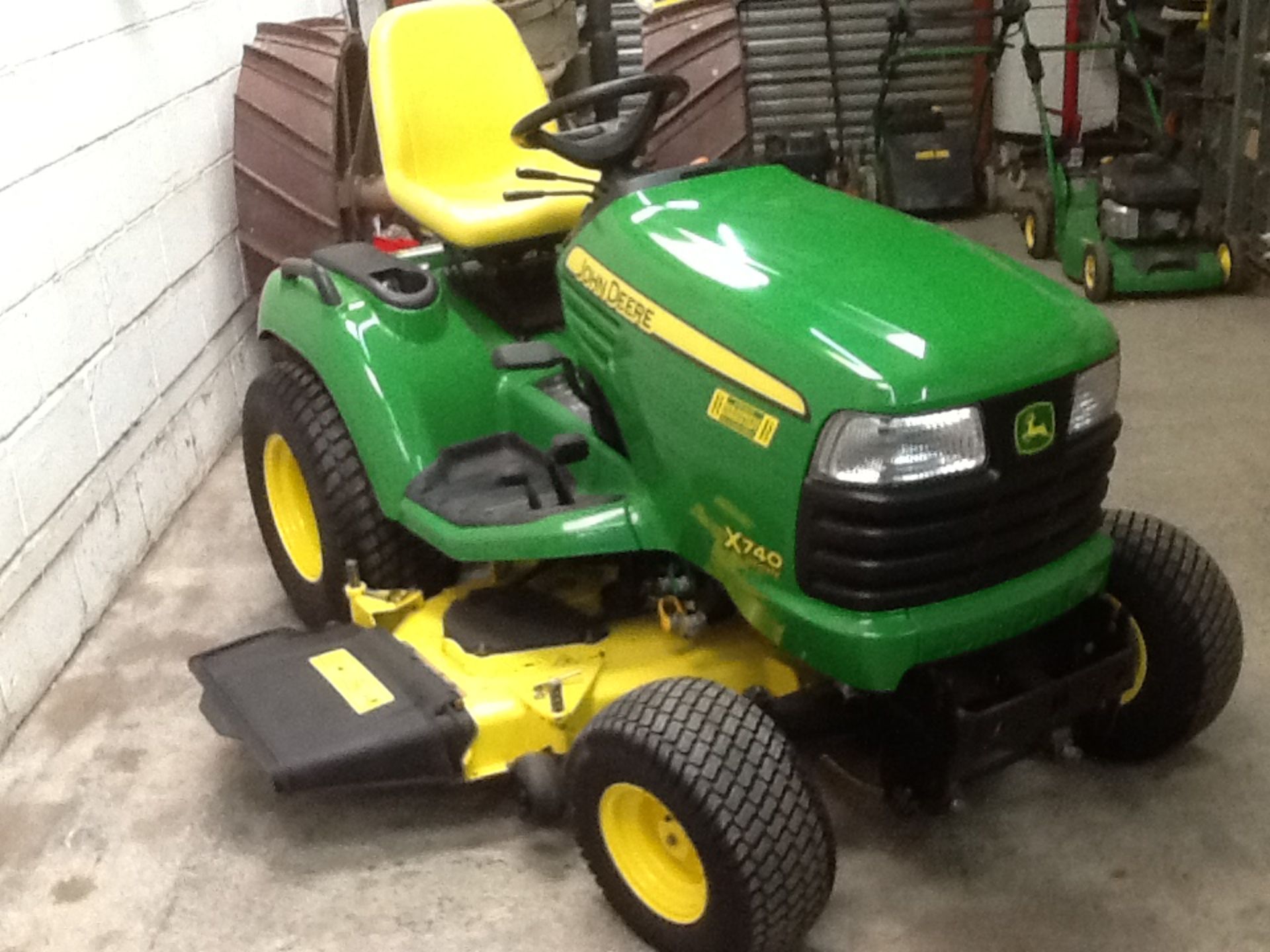 John Deere X740 Ultimate Ride on Lawn Mower, 2007, Serial No: MOX740B020571, 3 cylinder diesel,