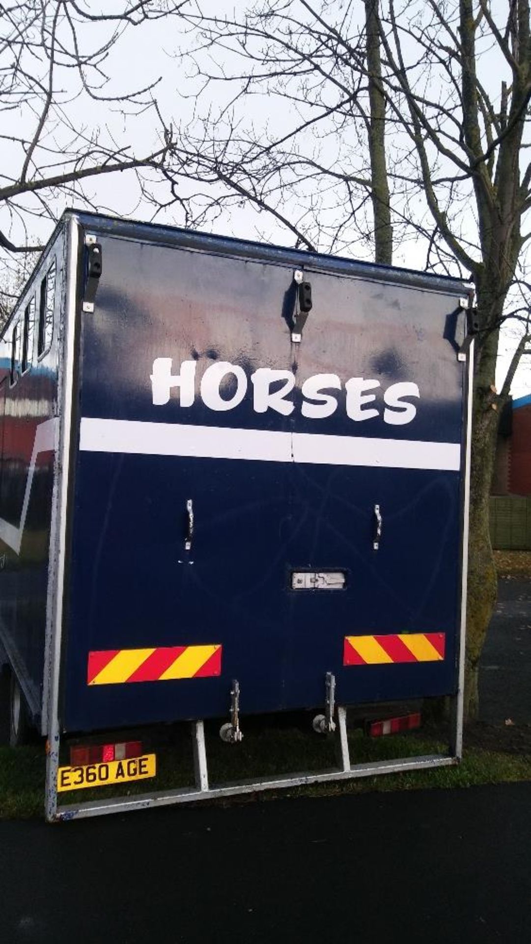 Iveco Ford Horsebox, 1988, Reg: E360 AGE, Serial No: SBCCXXCCDCHY84680, Diesel heavy oil, 128k, V5, - Image 2 of 6